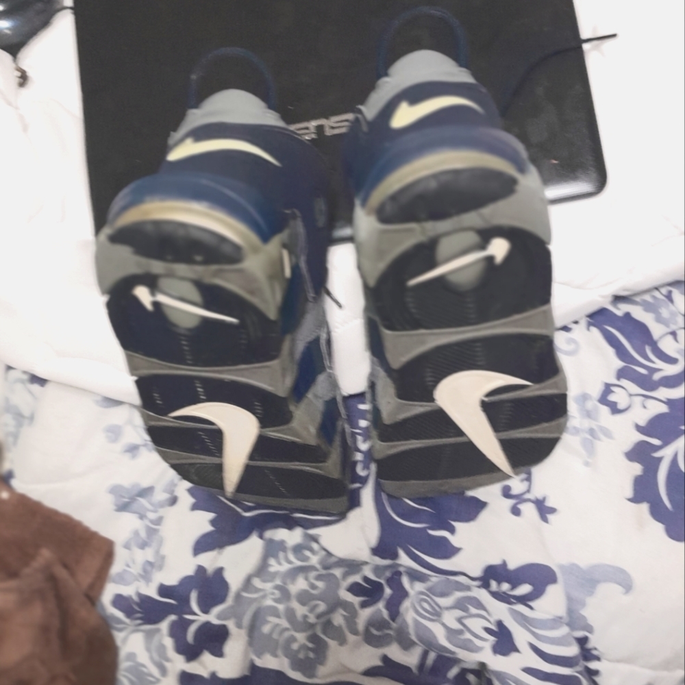 Nike air more uptempo 96 (georgetown)